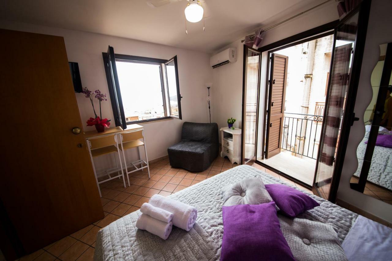 'A Cumerdia - Casa Vacanze カステッランマーレ・デル・ゴルフォ エクステリア 写真
